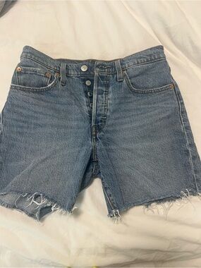 Levi's 501 mid thigh jean shorts